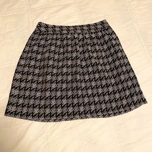 NWOT Crown & Ivy Houndstooth Flared Mini Skirt